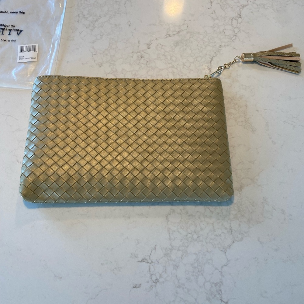 Virginia Wolf clutch - gold with tassel - NEW
